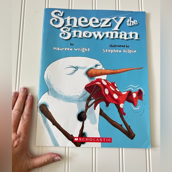 SALE❤️ Book Sneezy The Snowman - Picture 3 of 8